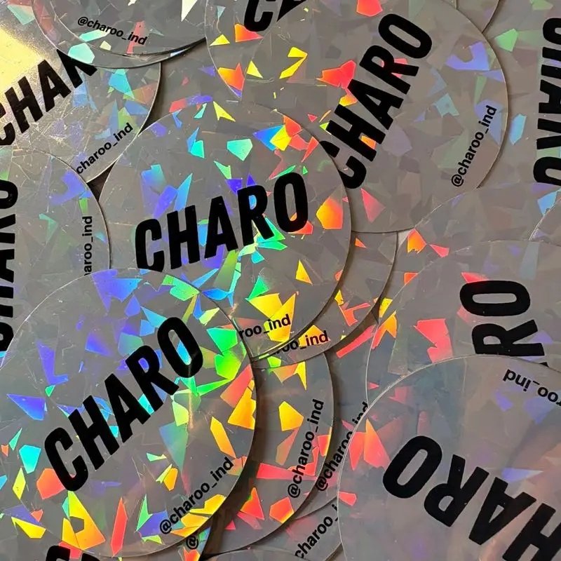 Stickers holográficos hechos por Impresiones Zoe